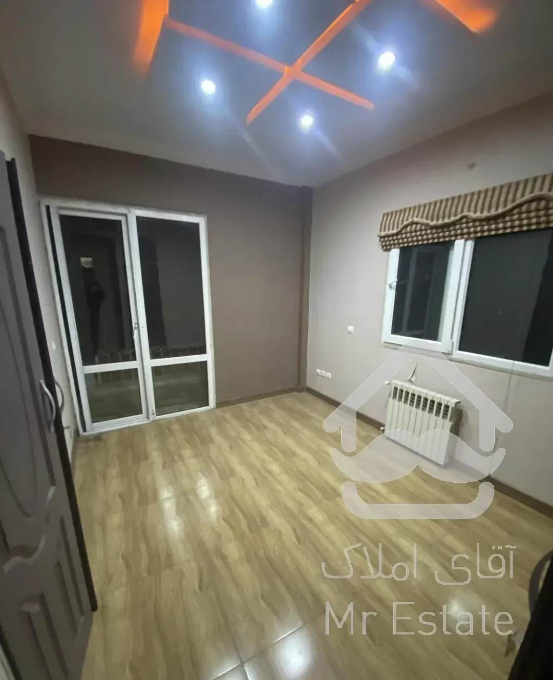 فروش آپارتمان ۸۲ متری دو خواب بلوار فردوس