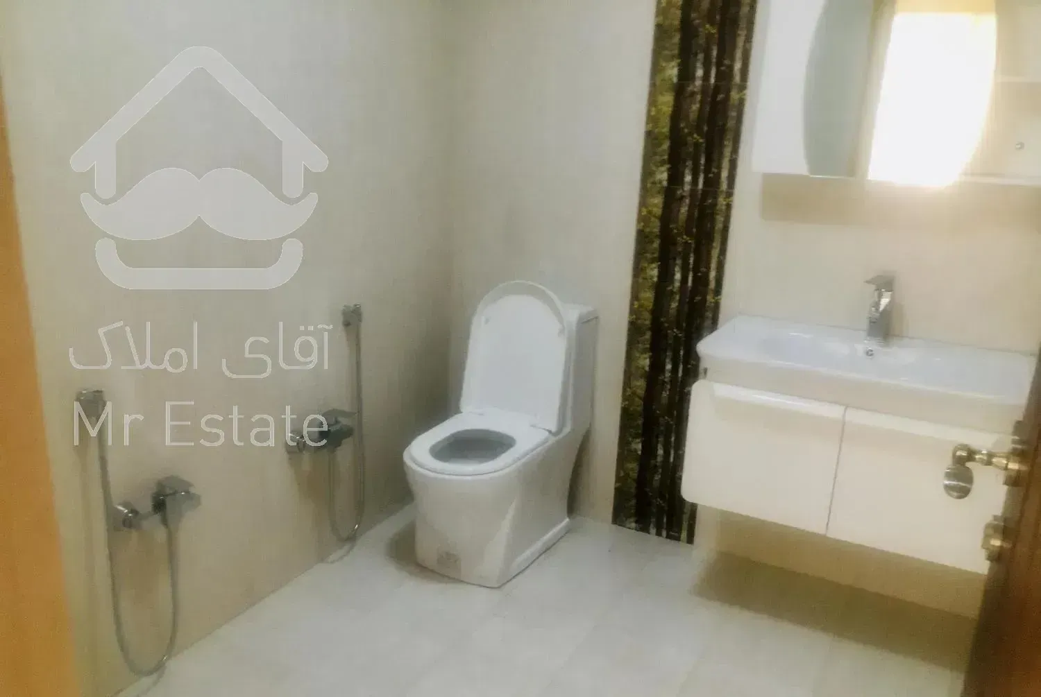 ۲۲۰ متر اپارتمان کامرانیه شمالی