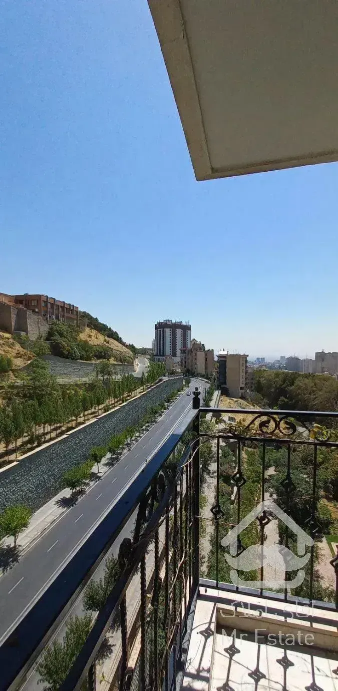 آپارتمان 145متری*3 خوابه*برج* تاپ لوکیشن درکه*