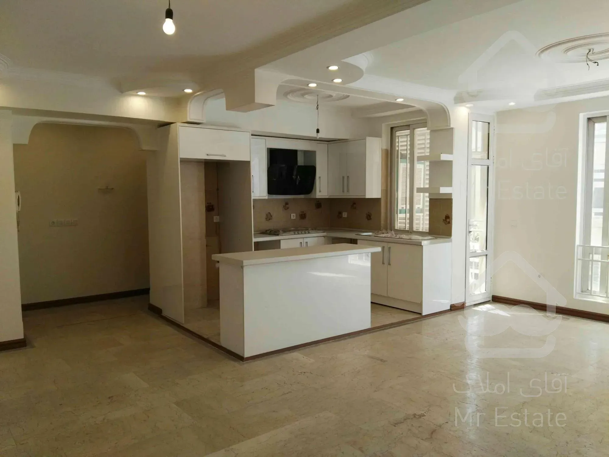 ۸۳ متر دو خواب فول امکانات فردوس شرق