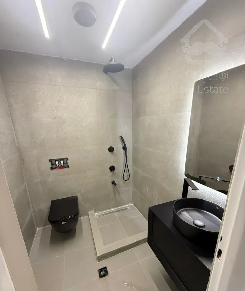 قیطریه جنوبی/نعمتی/۱۰۲ متر ۲ خواب