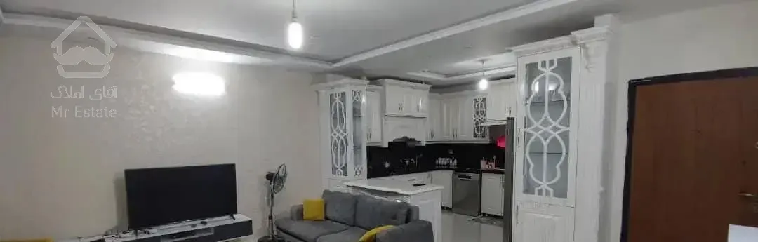 ۸۶متری/خوش نقشه/بهترین لوکیشن/ دیپلمات