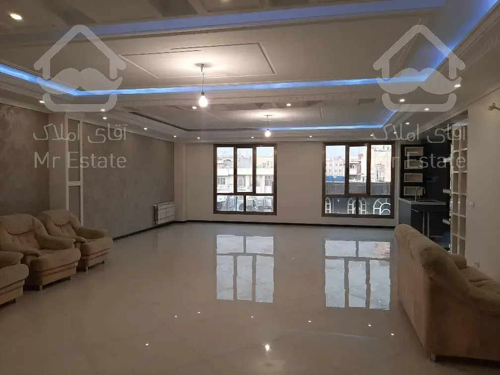 ۲۰۵متر آپارتمان نوساز صادقیه فردوس شرق