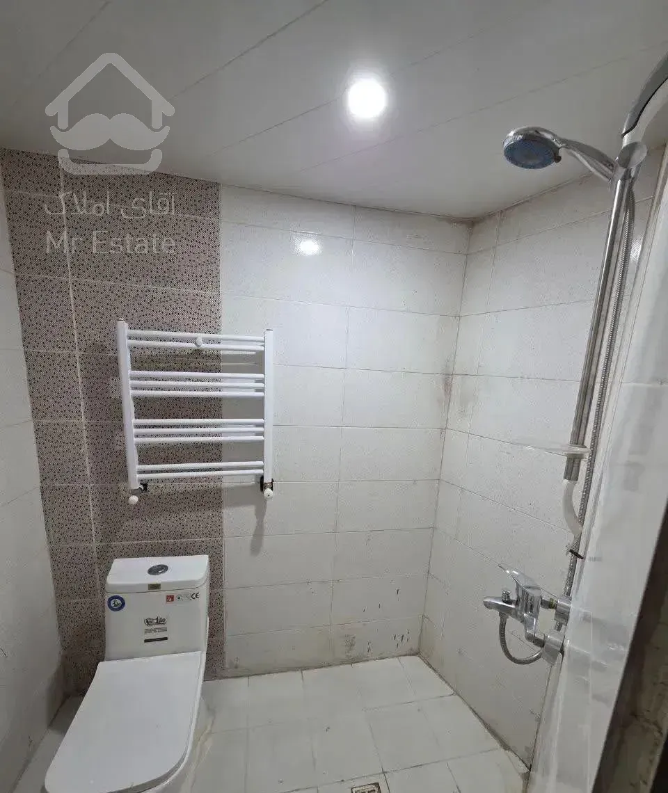 ۶۰ متری نوساز غرق نور(برج های بام پونک)