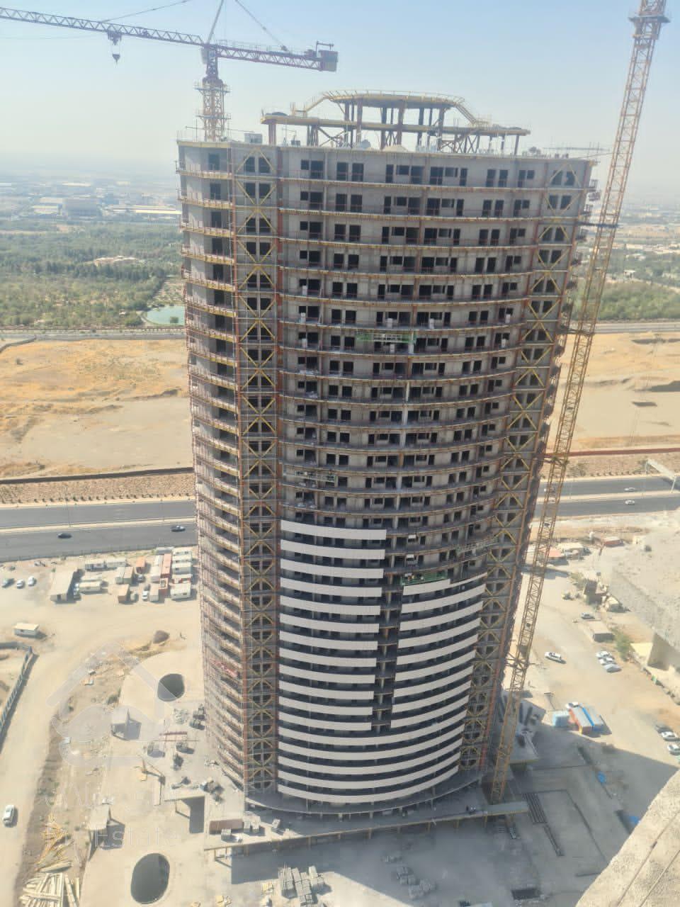 آپارتمان 100 متری برج دانش بلوار شهید اردستانی منطقه 22