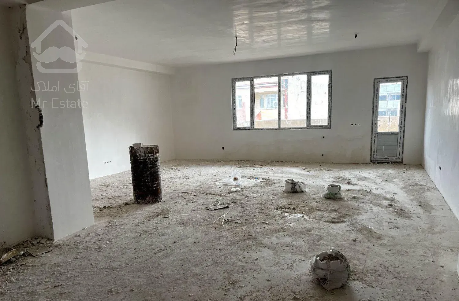 آپارتمان/۱۳۵متری/دوکله/ خ خاتم