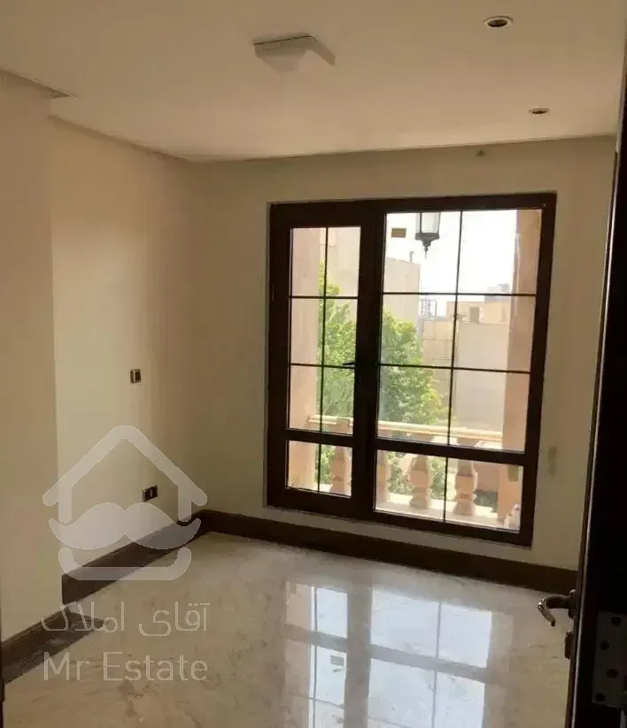 پاسداران ۱۶۰ متر ۳ خواب شیک و تمیز