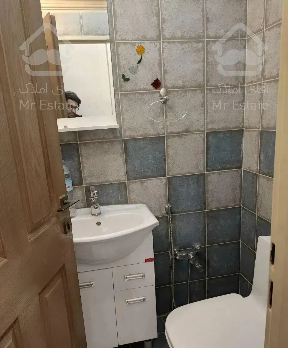 ۶۵متر سمت پارک