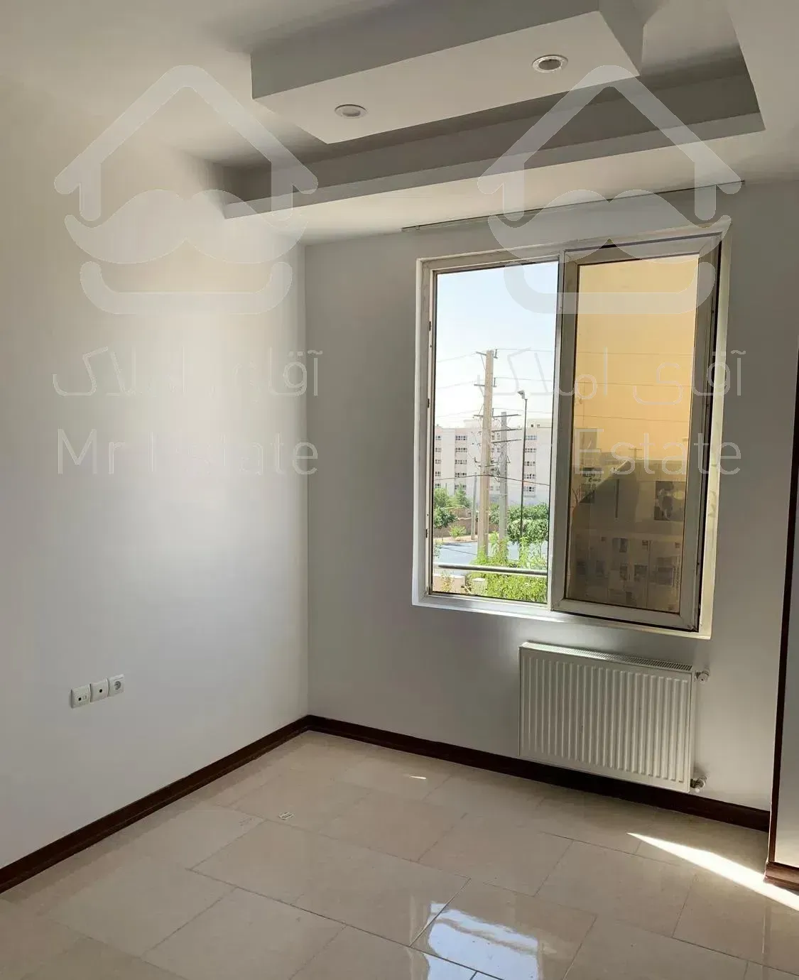 ۱۲۰ متر آپارتمان مسکونی تخلیه