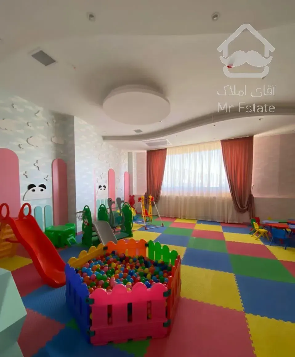 ۶۵متر/ برج‌رونیکا‌پالاس انقلاب‌مدرنیته، دفتر‌فروش‌