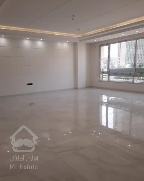 118متر/2پارکینگ/کردستان/آزادگان/نوساز