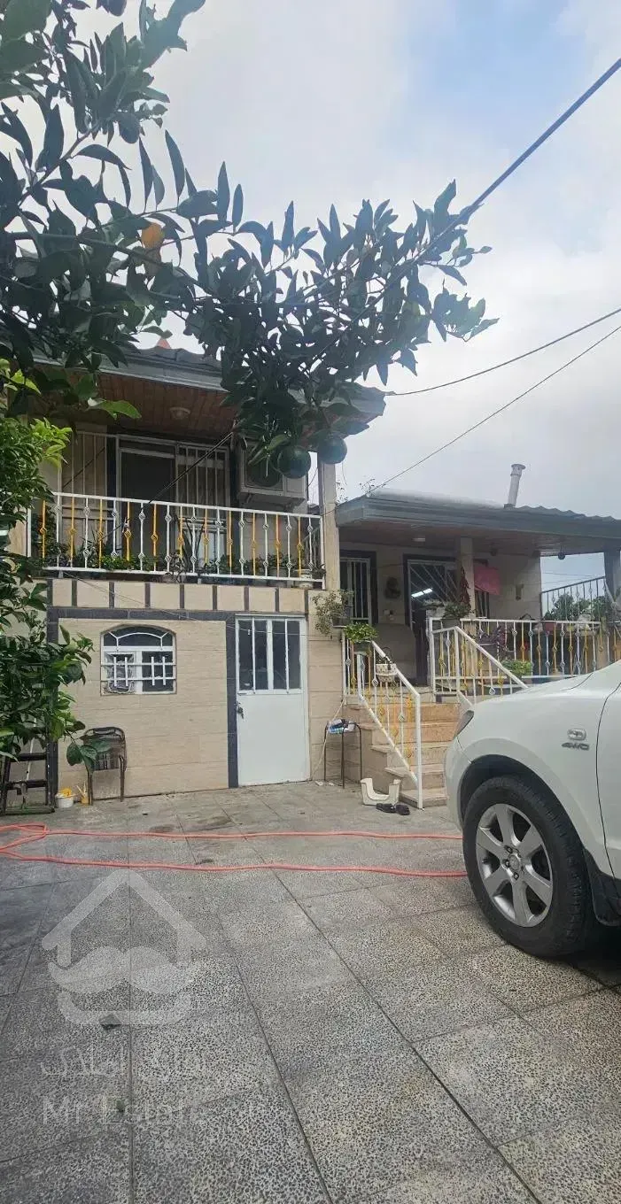 ویلاباغ ۲۴۰ متری با سند تک برگ سبز نزدیک شهر