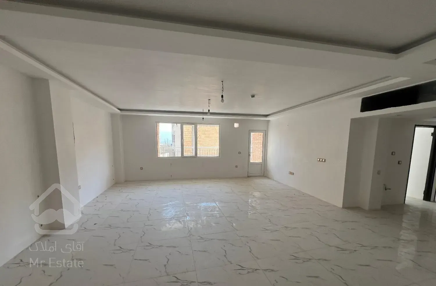 اپارتمان ۱۲۸ متری ۳ خواب ۲ تراس