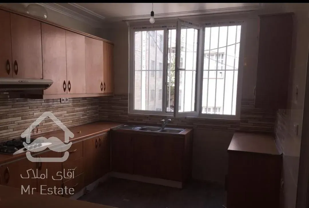 ۱۲۲ متر پاسداران ( دولت ) بدون مالک