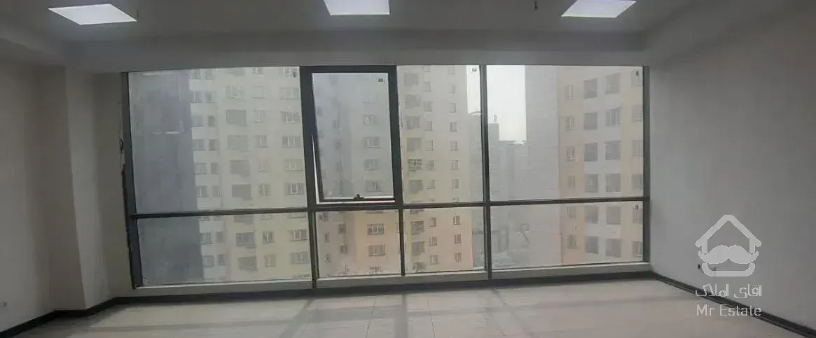 *۷۰متر سند اداری آکادا سنتر جوار دریاچه چیتگر *