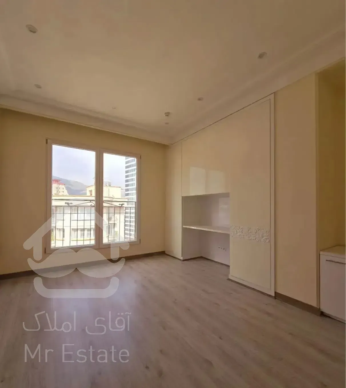 ۲۰۰متر۳خواب غرق نوروشیک تاپ لوکیشن نیاوران گل سنگ