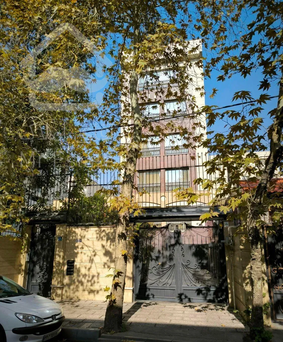 پاسداران در لوکیشن منطقه ۱۷۵متر