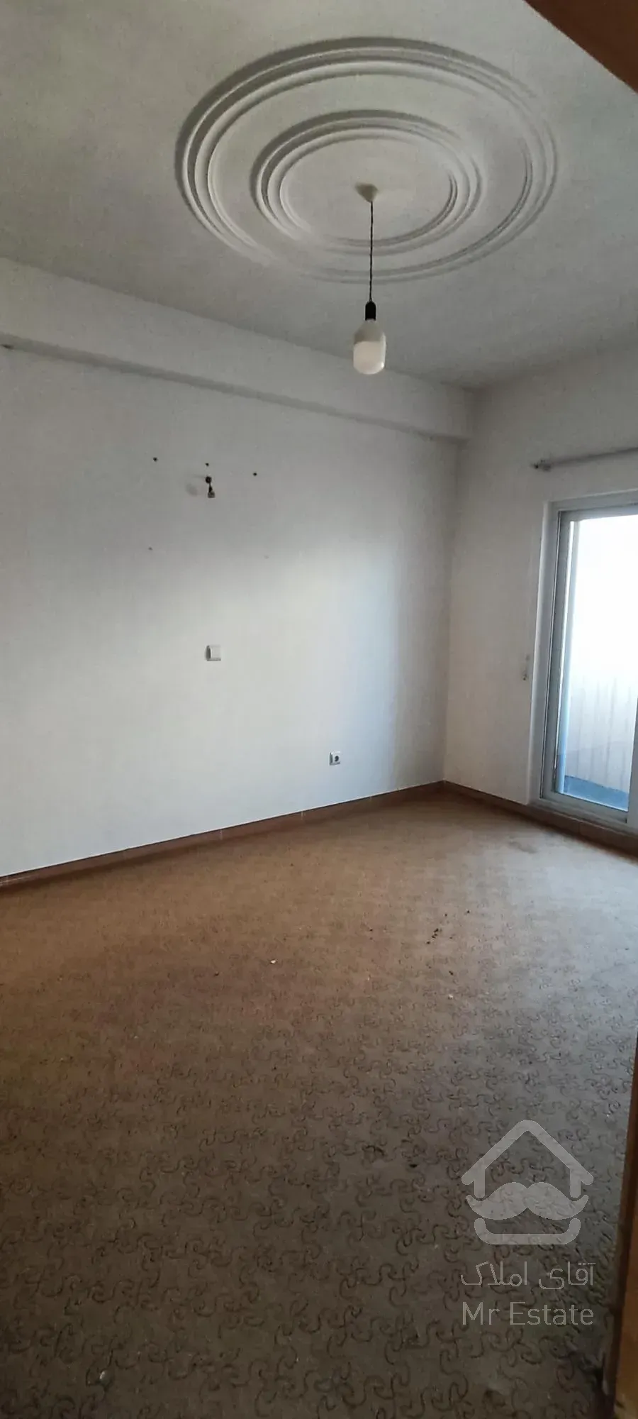 فروش آپارتمان بسیار تمیز واقع در مرکز شهر رودسر