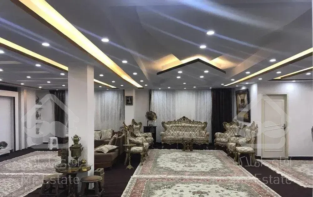 بلوار مارلیک ۲۲۰ متر با ۶۰ متر حیاط مستقل