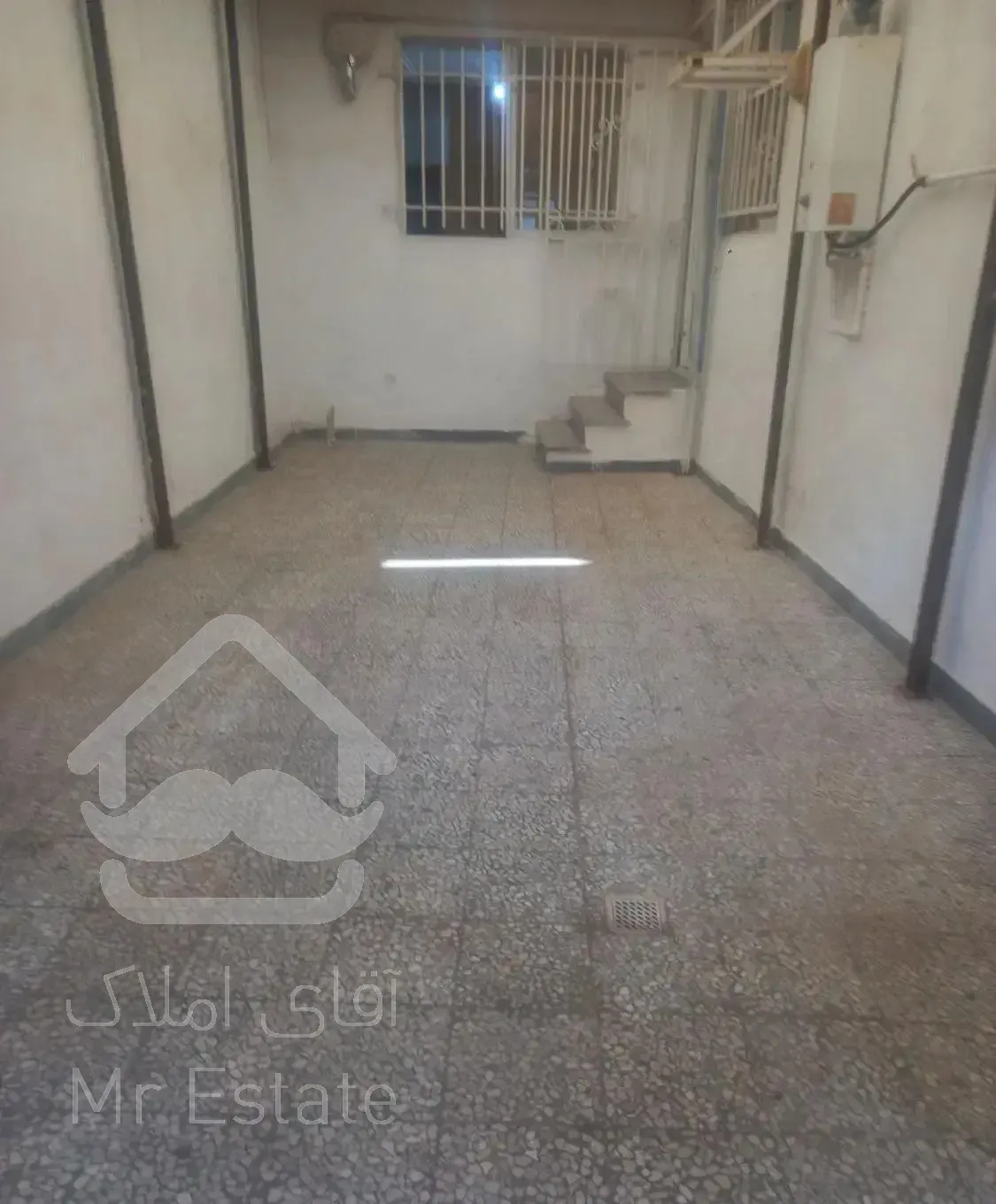 رهن سوئیت مستقل با پارکینگ  بلوار حکیم زاده لاهیجی