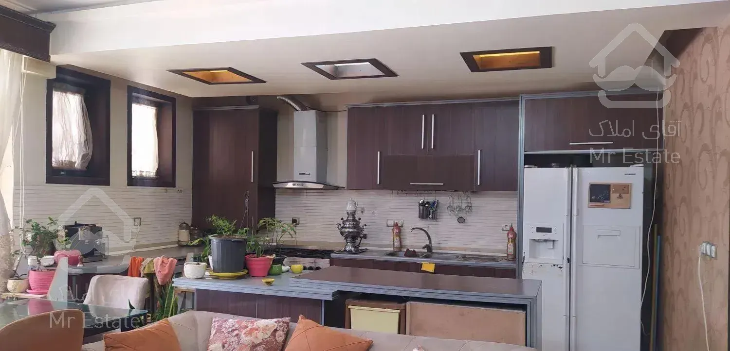 190متر/3خواب/هزارجریب (کوی استادان)