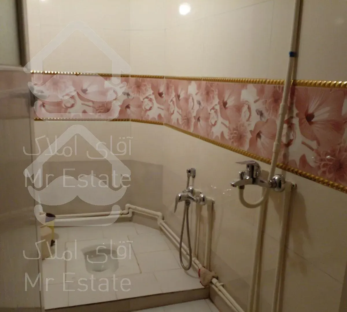 خانه ۱۱۵ متری در آخرطالقانی طبقه همکف