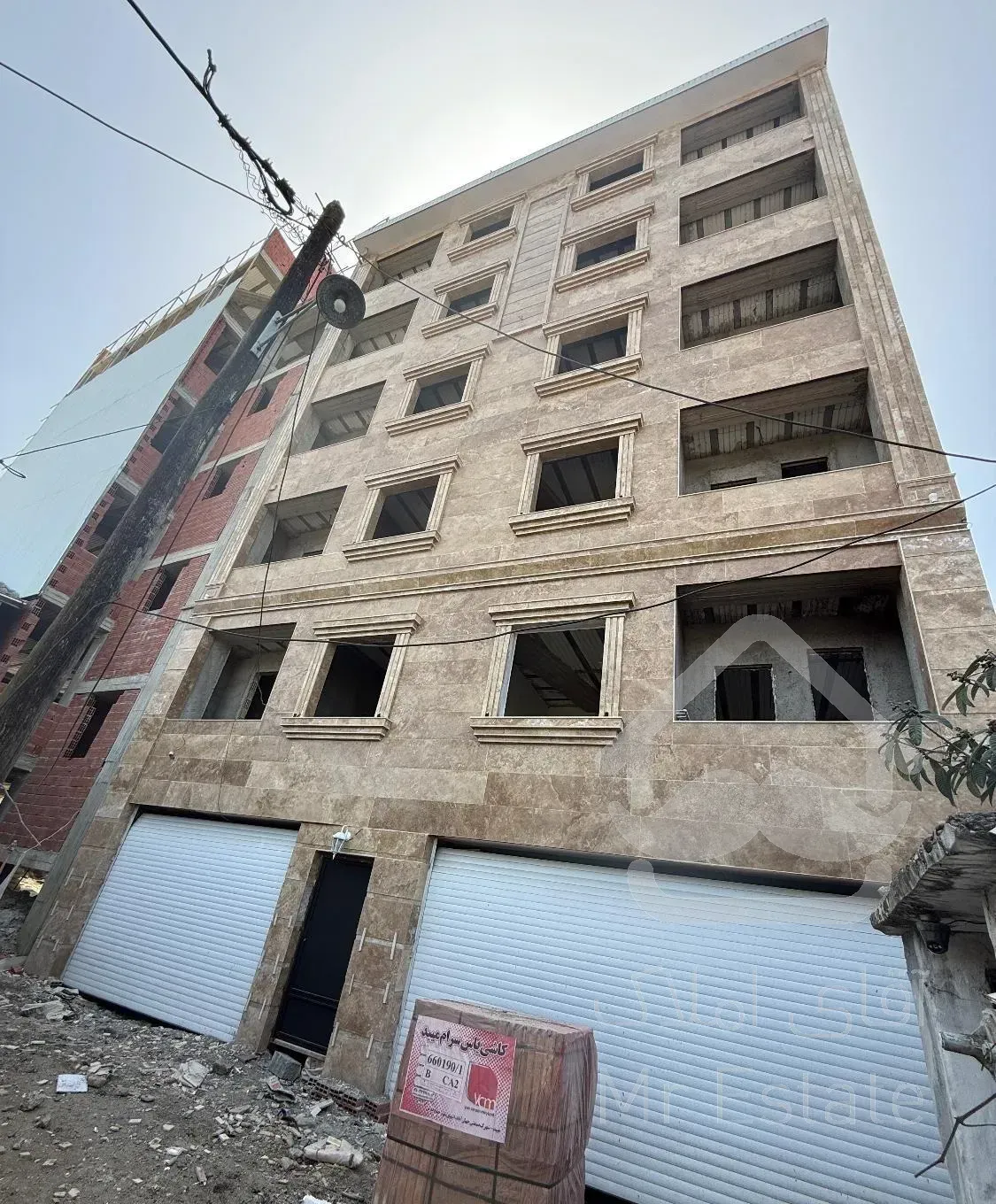 آپارتمان نوساز ۱۲۰ متری دوکله دو طرف نما