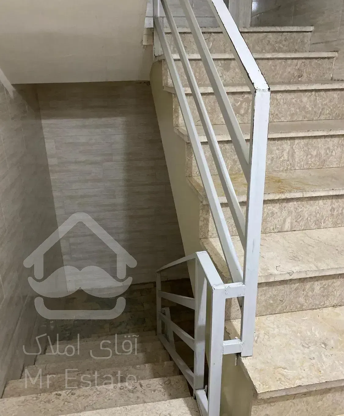 آپارتمان ۴۰ متری طبقه اول