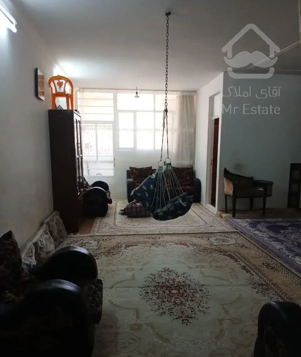 واحد۷۲ متری.بنیاد .لقمان ۳۰.طبقه سوم