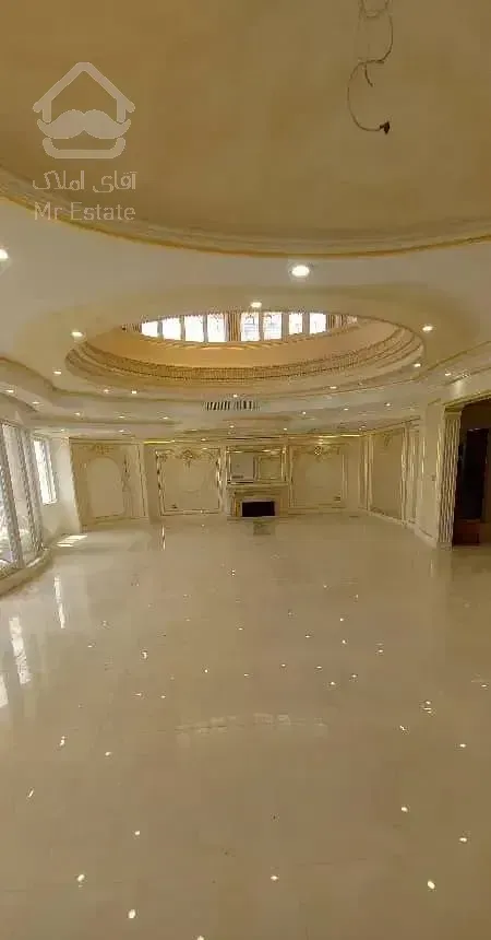 جردن گلستان ۱۴۵ متر .۷ ساله زیر قیمت