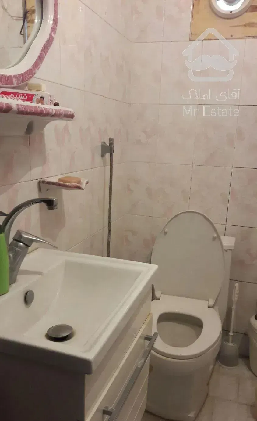 آپارتمان۱۱۰متر۲خوابه(حصاری) یک خواب مستر