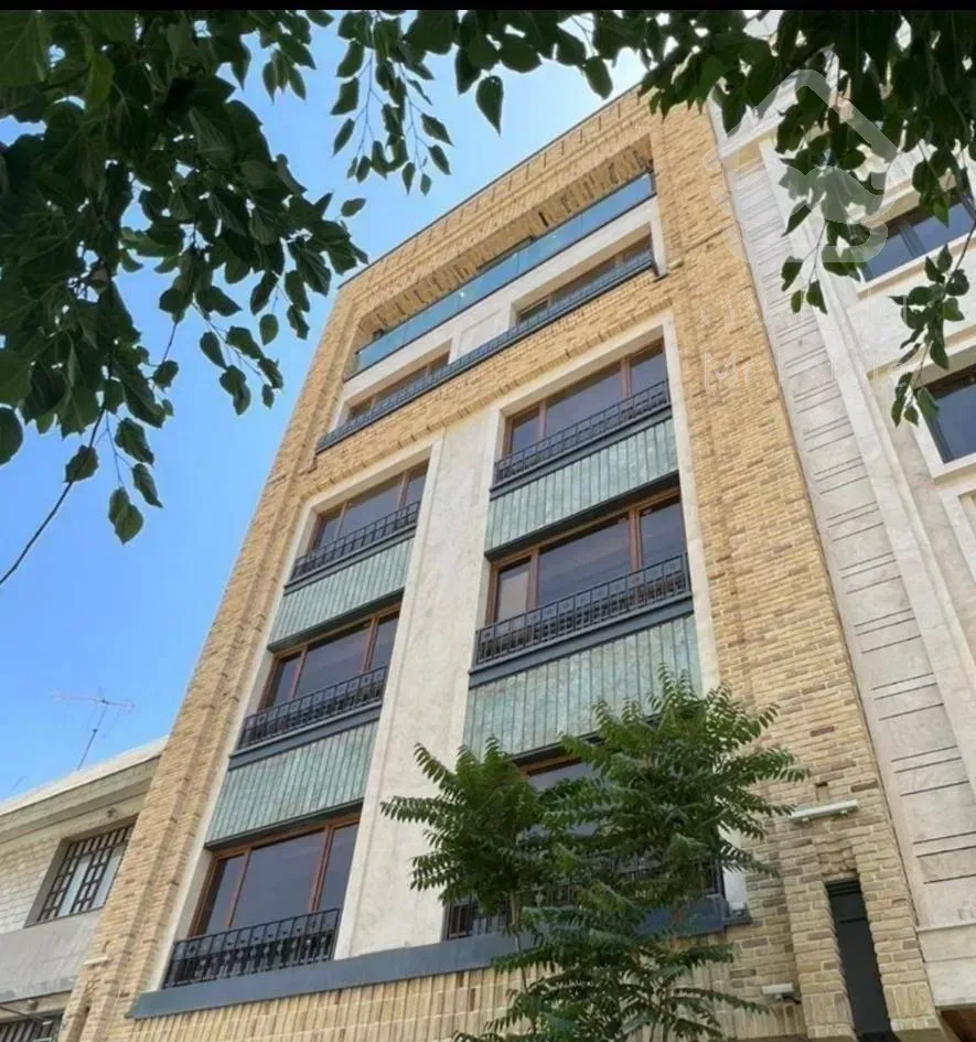 ۱۴۷ متر نوساز کلید نخورده تک واحدی فلکه اول صادقیه