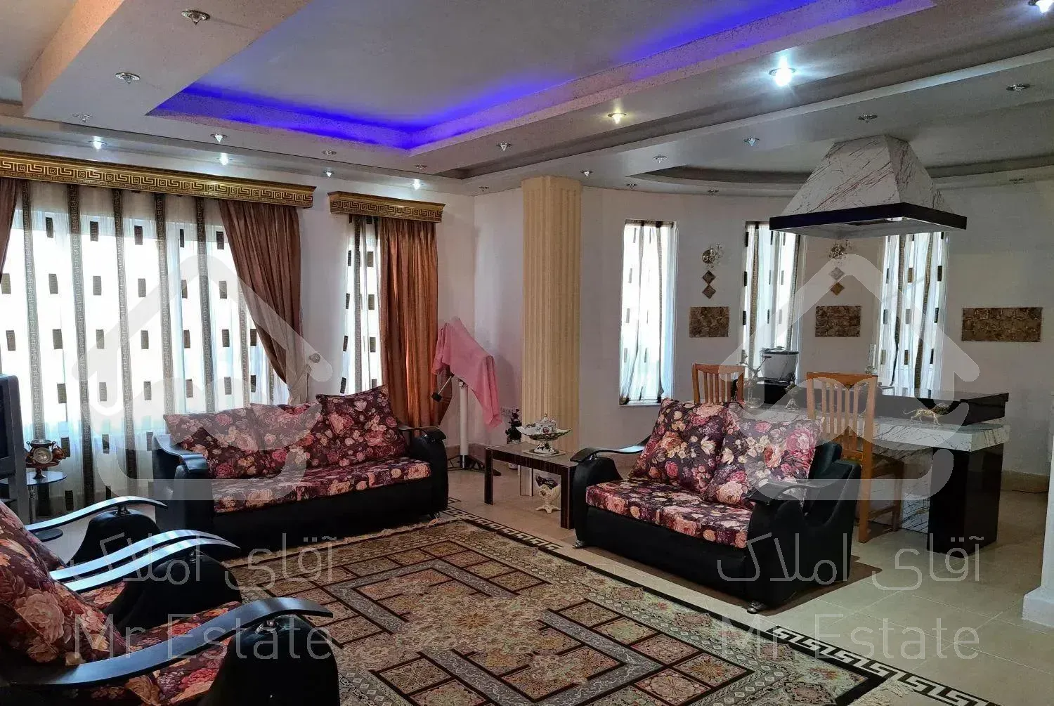 ویلایی دوبلکس ۴۱۵متر تالش میدان هفت تیر