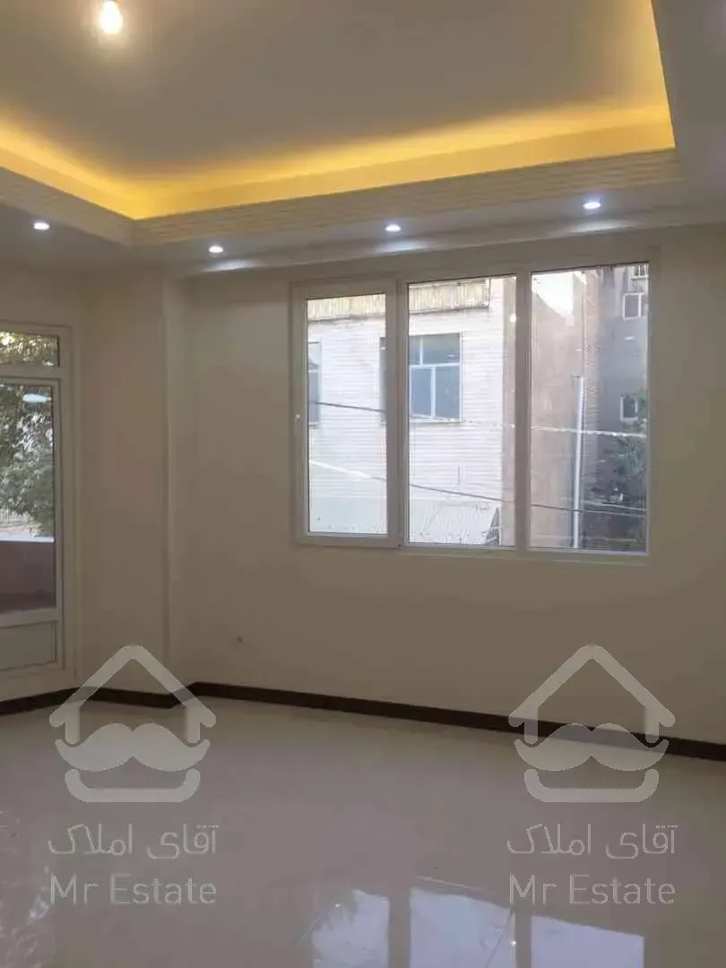 ۶۱متر/کلید نخورده/یخواب/سالن پرده خور