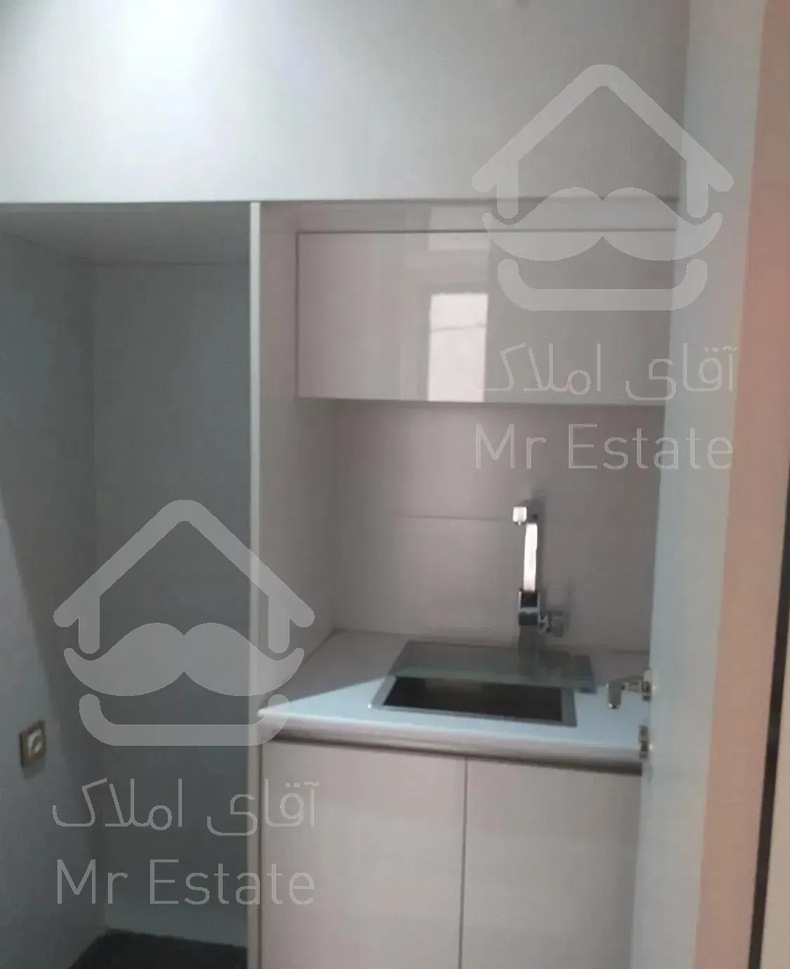 آپارتمان ۱۵۰ متری ( ۳ خواب / فول امکانات ) جلفا