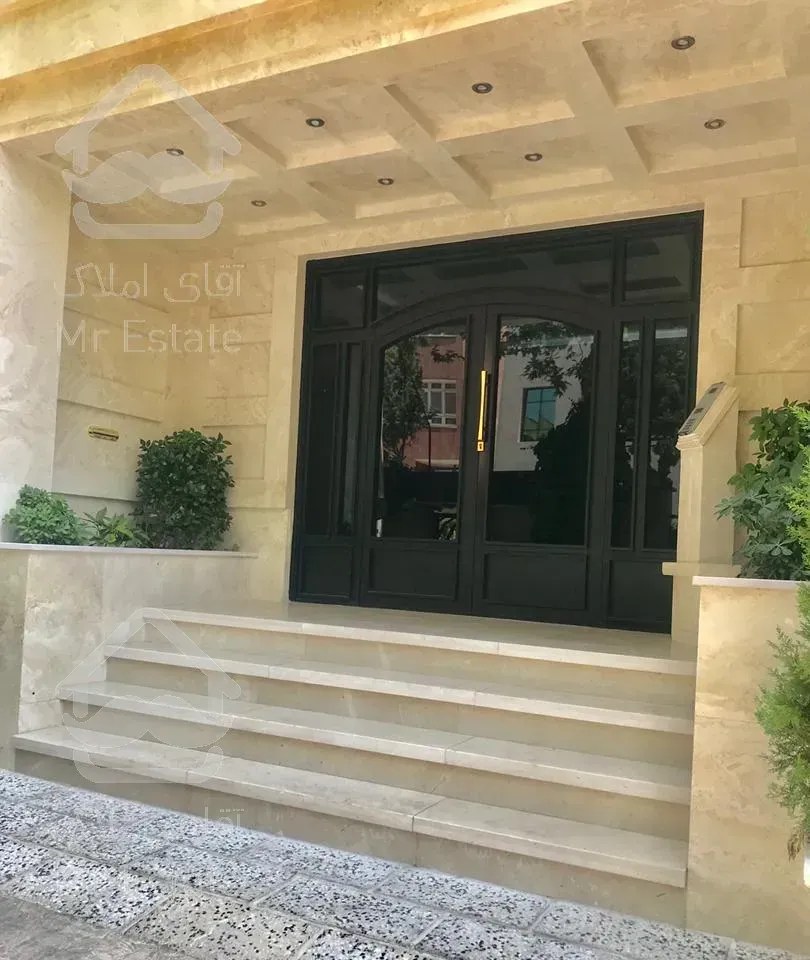 اپارتمان ۲۰۰ متری