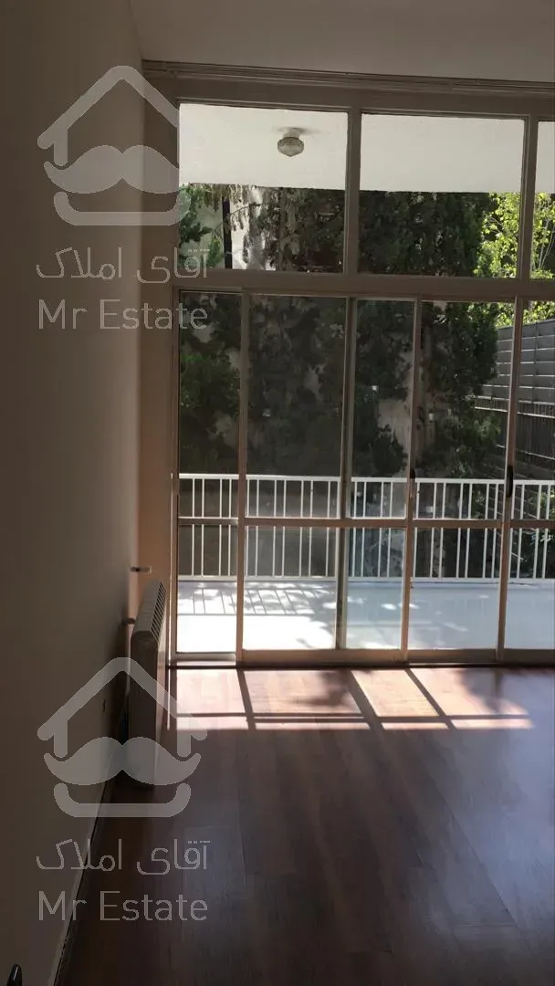 اجاره و رهن آپارتمان کامرانیه 300  متر شیک