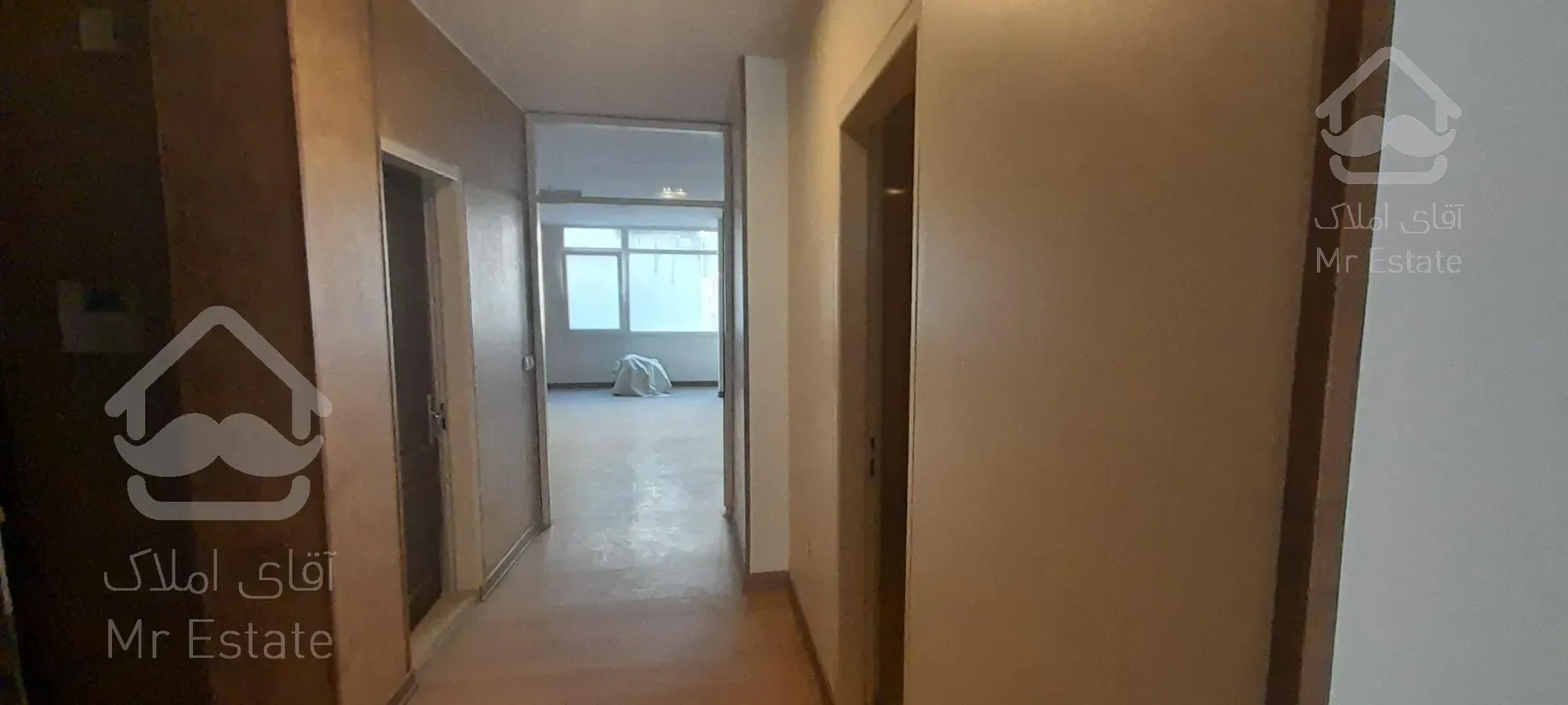 ۱۳۷ متر سند اداری شمال جردن ۴ پارکینگ