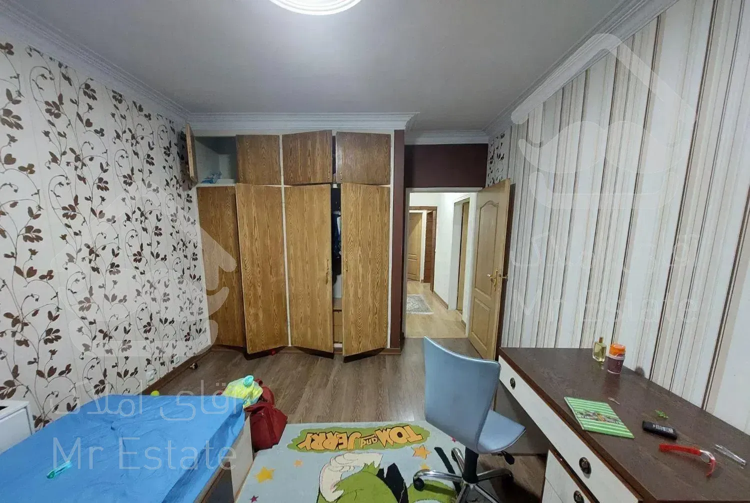 218 متر اپارتمان فول بازسازی در شهرک امید