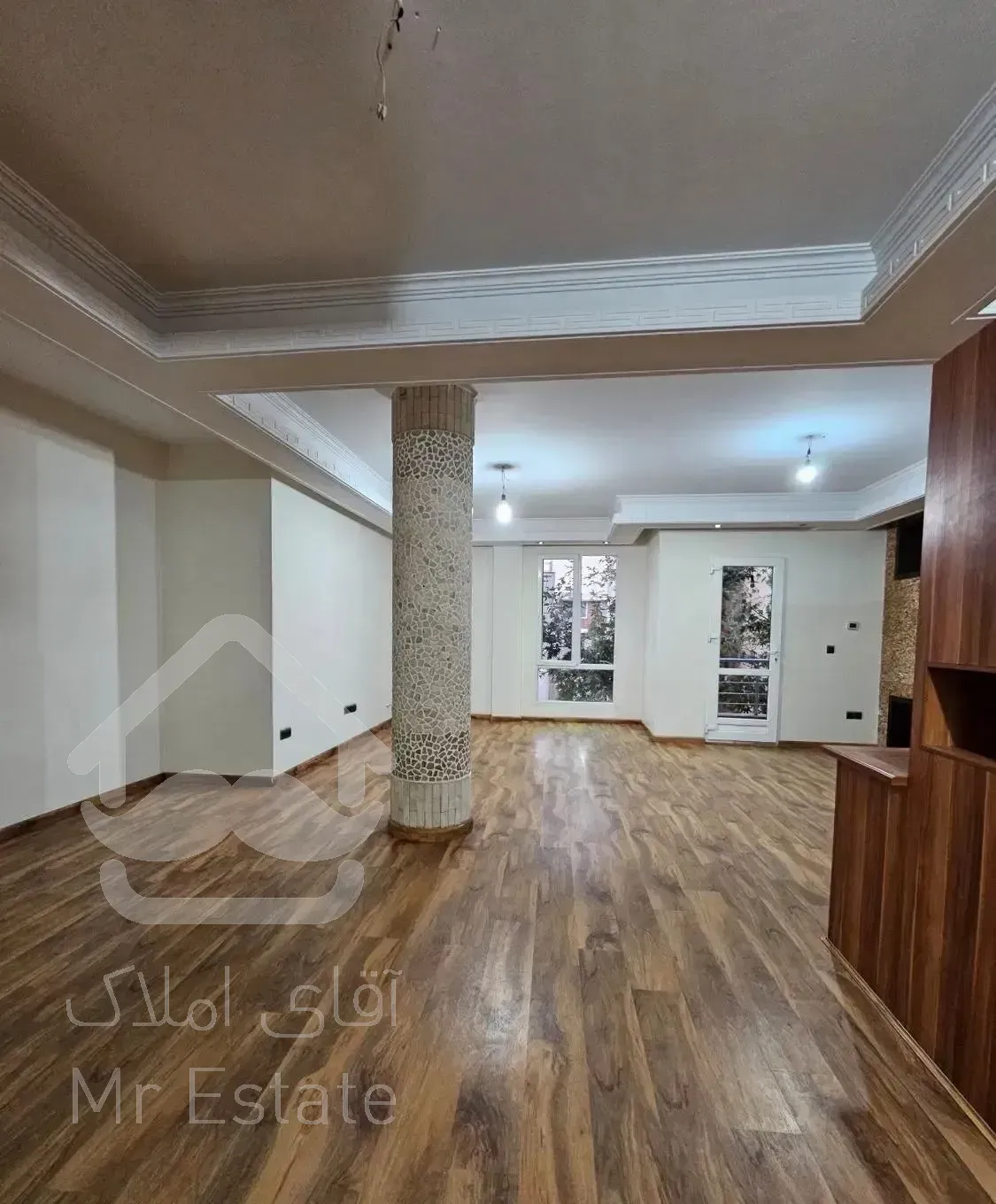 فروش ۱۲۰متری/دید ۳جهت/فول مشاعات