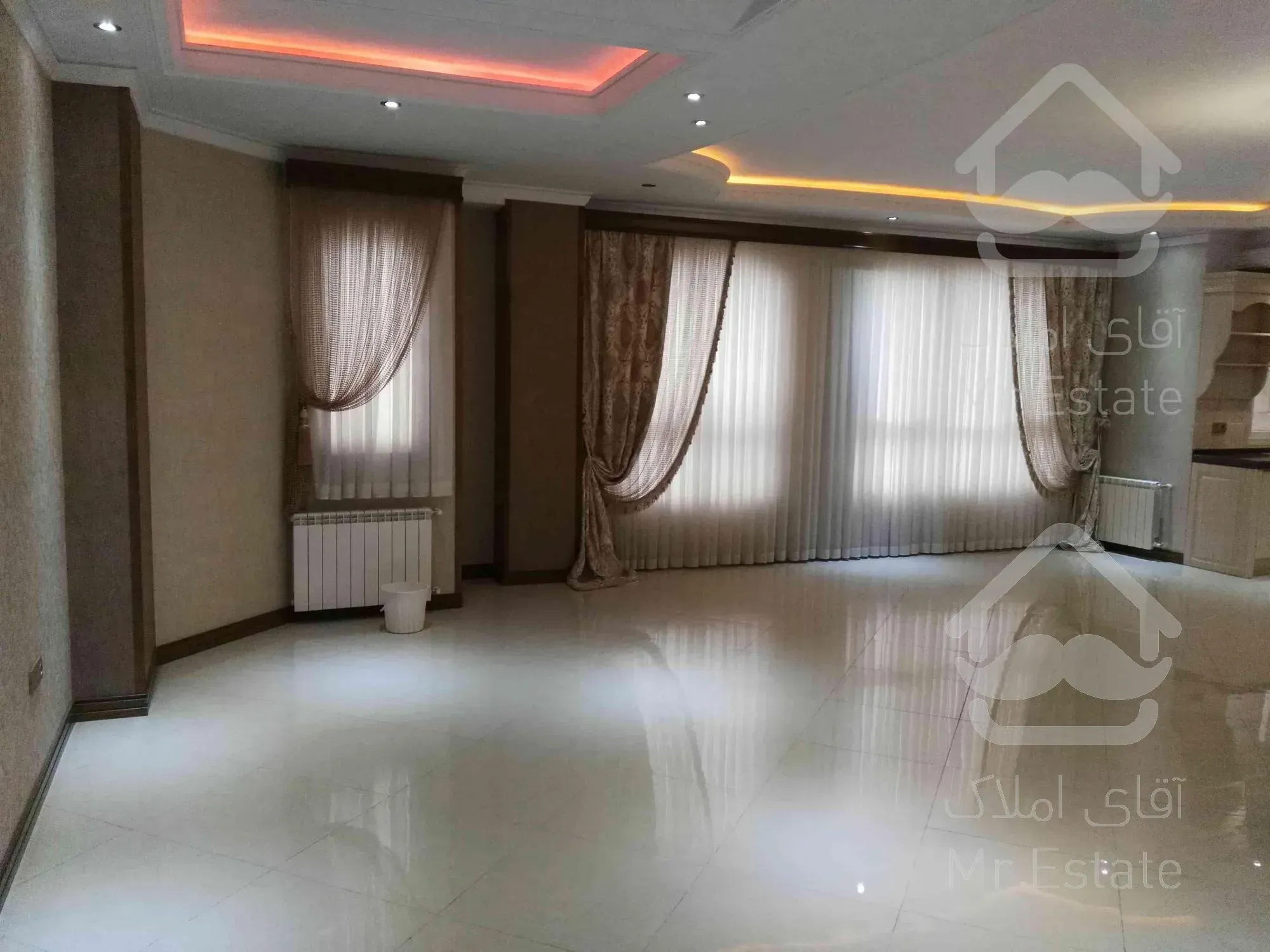 ۲۵۰ متر تکواحدی  شمال کاشانی