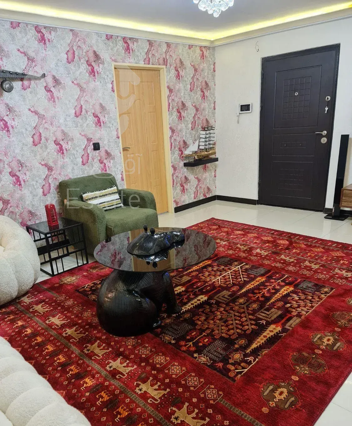 فروش آپارتمان ۵۱ متری ۱ خوابه نیم همکف در حشمتیه