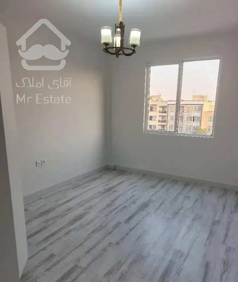 آپارتمان بر اصلی تاجداری دو کله با ویو  بالکن