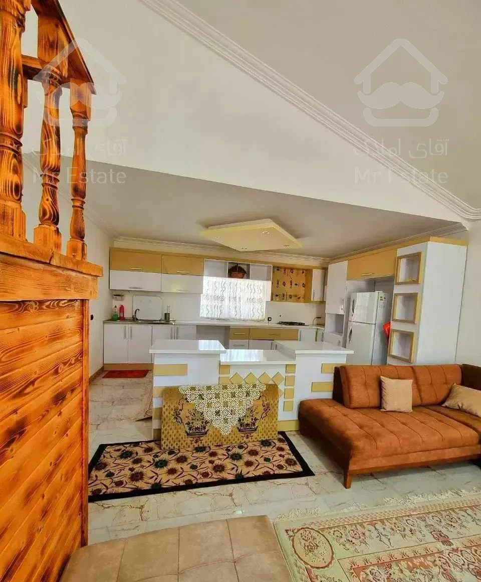 ویلا نیم پیلوت 300متری نور آمل چمستان