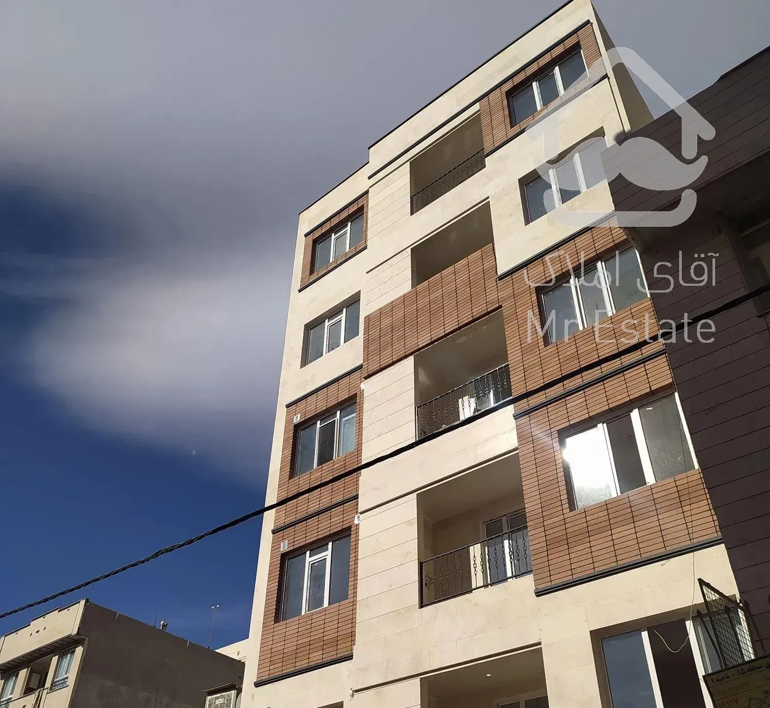 117 متر نوساز ( فول )