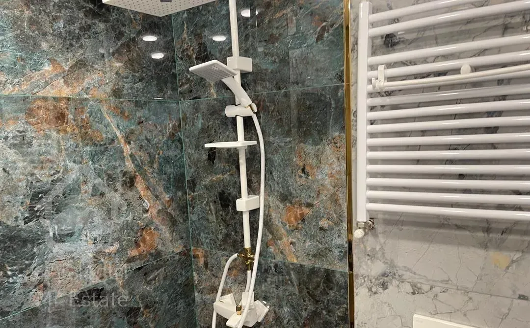 ۱۲۰ متری ۲ خوابه ،کلید نخورده ، ۳ پارکینگ سندی