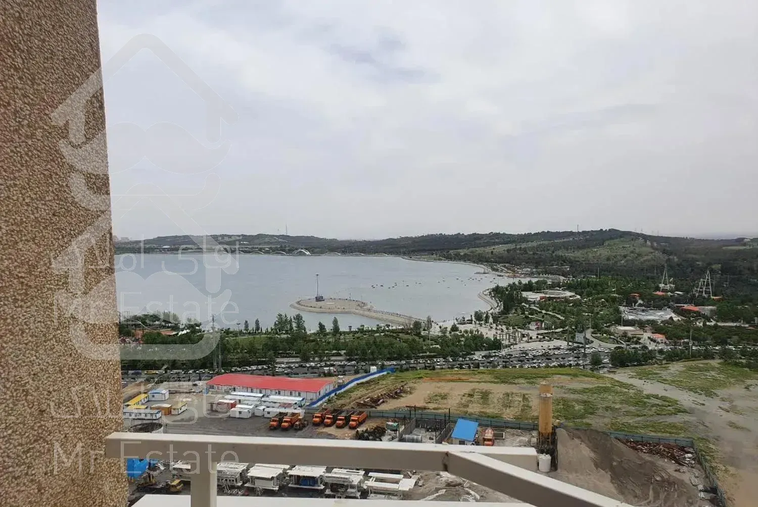 250 متری عرفان ویو کامل دریاچه چیتگر