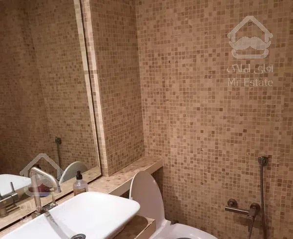 زعفرانیه، سوئیت موقعیت اداری، 42 متر