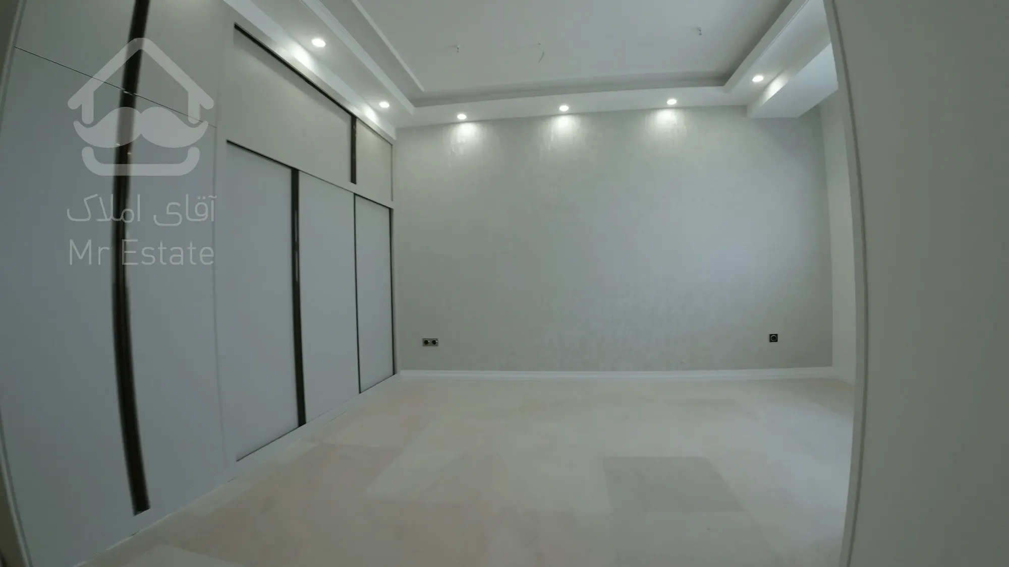 ۹۶ متری/برج باغ هما/برند حاج آقا قربانی