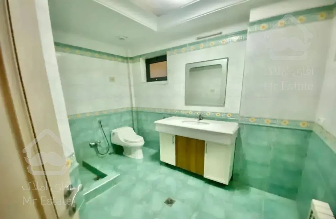 ولنجک فروش طلایی ۲۶۳متر ۳خواب